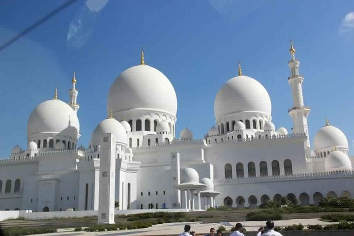 Great mosque of Sheikh Zayed